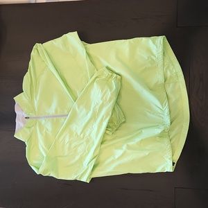 Peter Millar Quarter Zip Pullover size XXL. Gently used with no logos